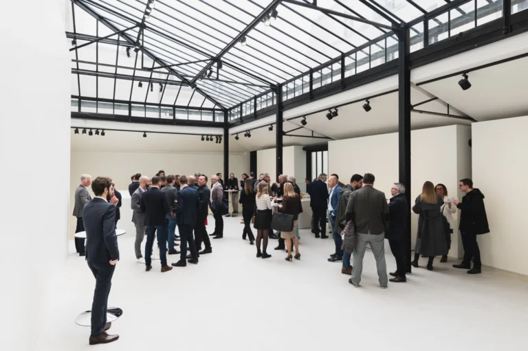 Reportage photographique dans un ERP capturant l'expérience utilisateur et les espaces de réception